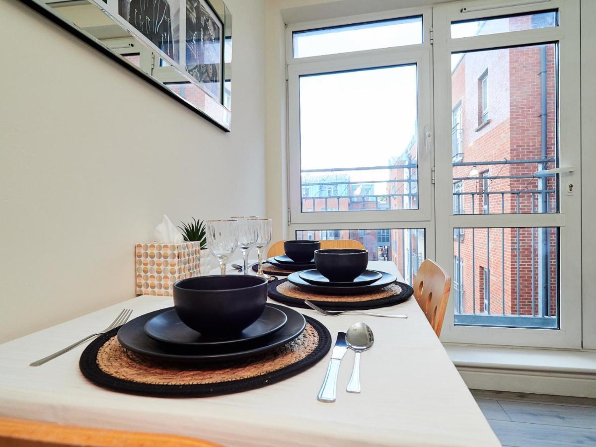 Beauchamp Suite In Coventry City Centre Cv1 For Contractors Professionals Tourists Relocators Students And Family Extérieur photo