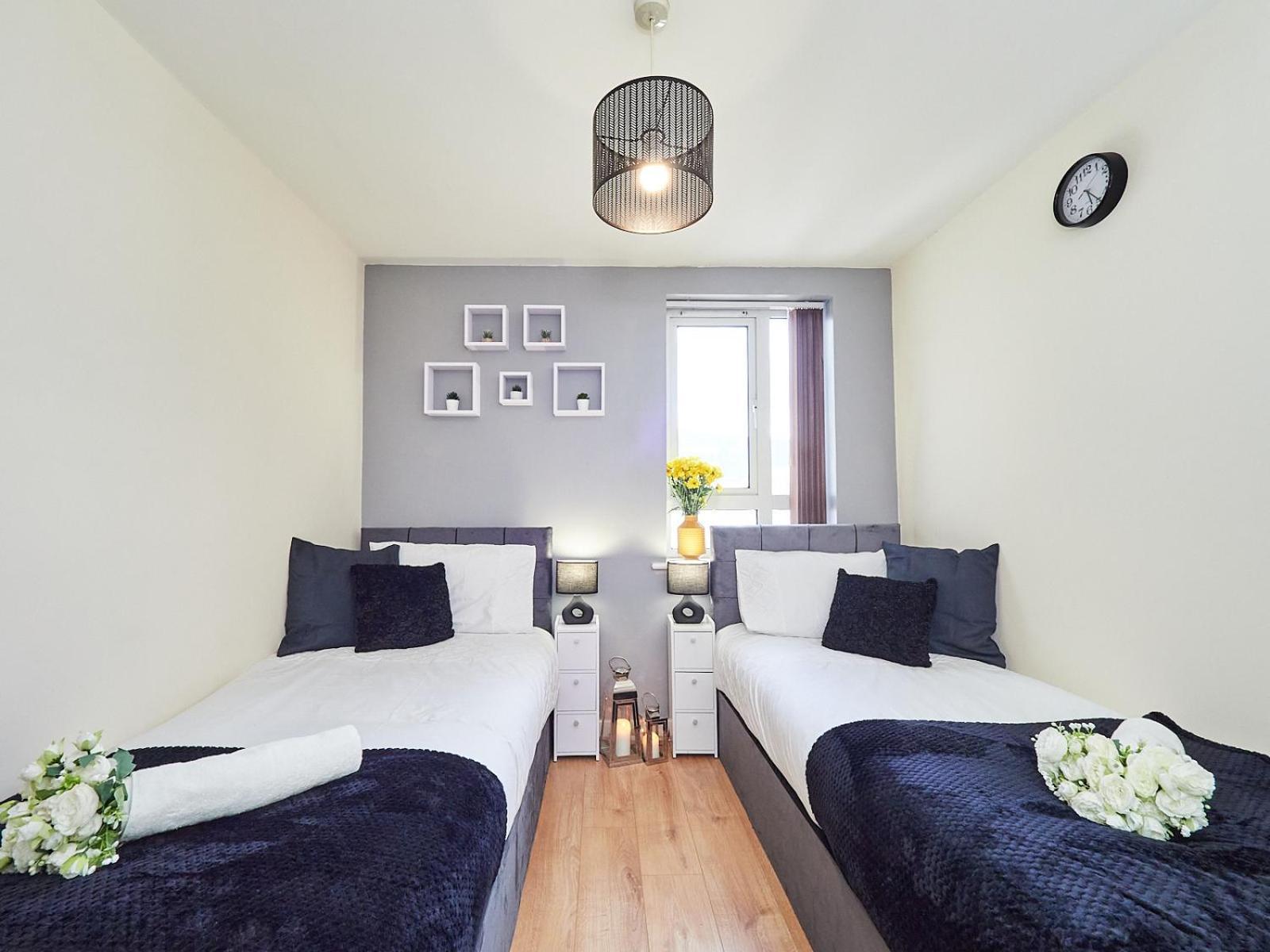 Beauchamp Suite In Coventry City Centre Cv1 For Contractors Professionals Tourists Relocators Students And Family Extérieur photo